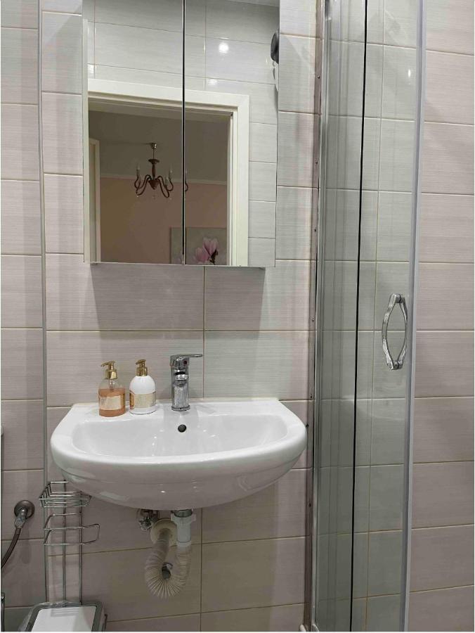 Na'vie Sunrise By The Sea Apartment Peraia (Thessaloniki)